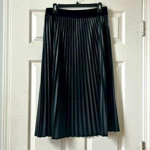 Women’s Simply Vera Wang Faux Leather Pleated Midi Skirt